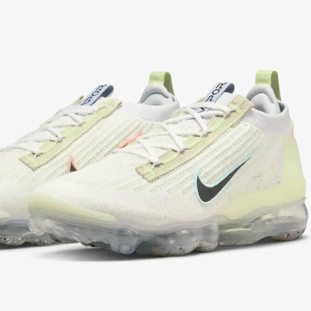 Nike Air VaporMax Flyknit 2021 “Mismatched Swoosh” DQ7633-100 Mens NEW - Picture 1 of 9